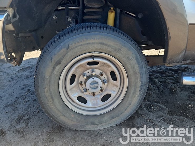 2015-ford-f250-image-16