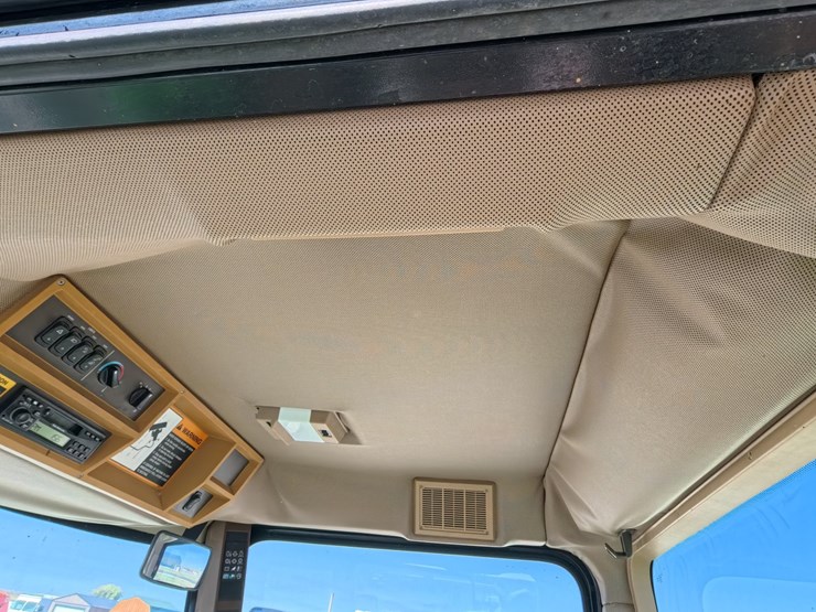 john-deere-4895-image-37