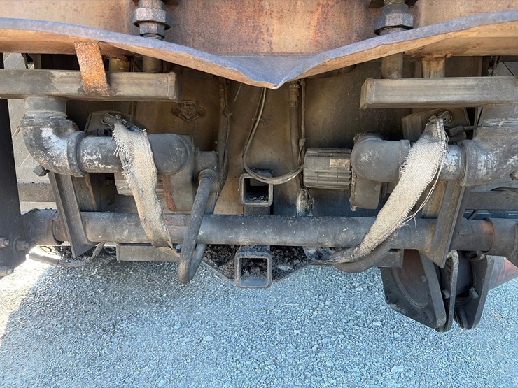 2008-kenworth-t300-image-10