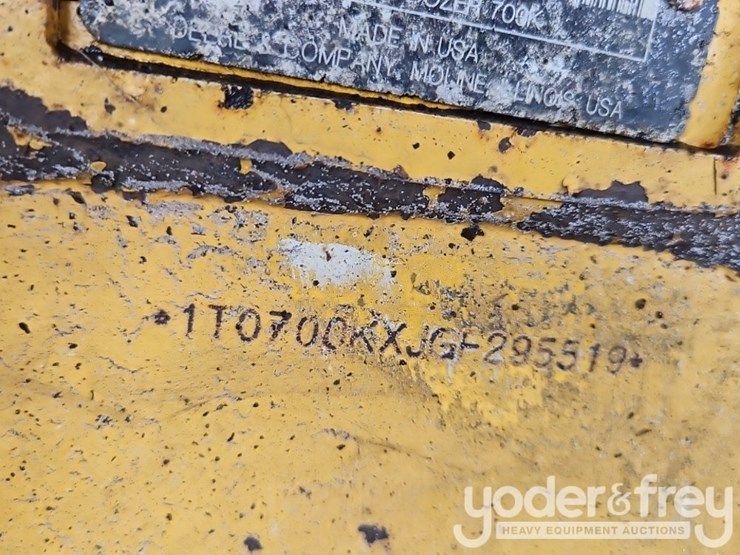 2016-deere-700k-lgp-image-34