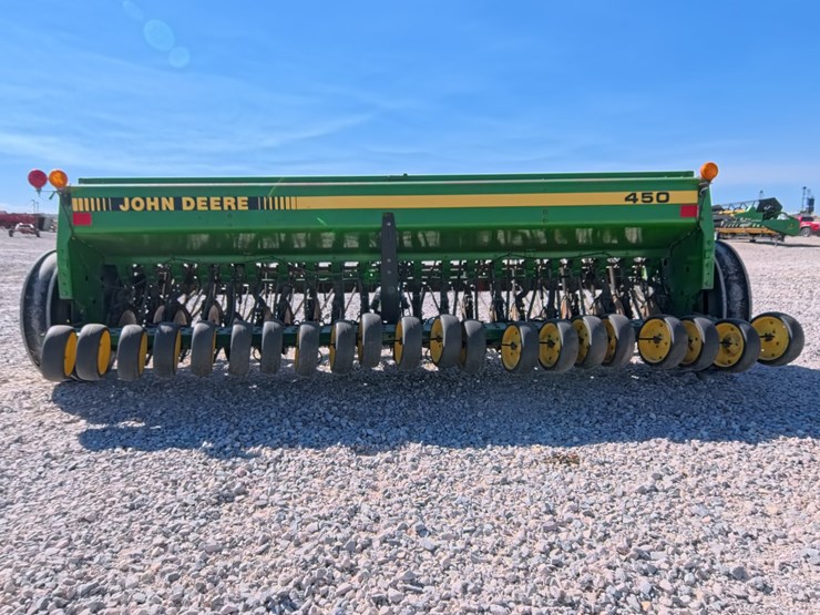 john-deere-450-image-4