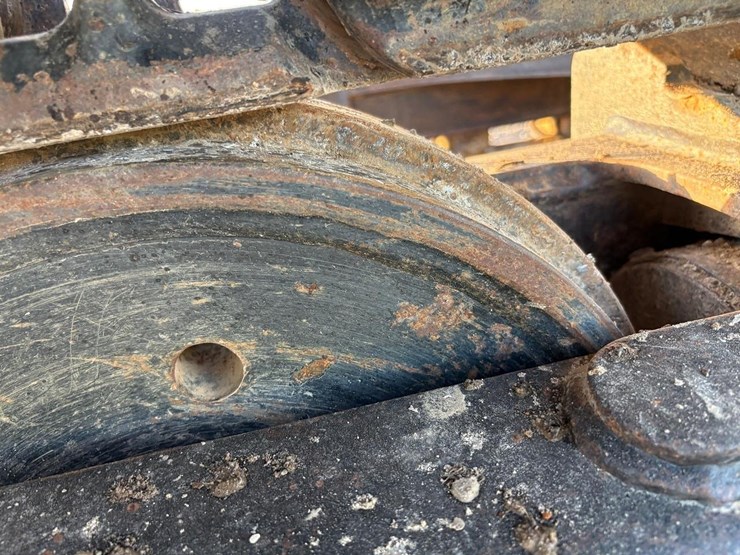 2004-caterpillar-318cl-image-29