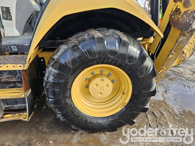 2018-caterpillar-420f2-it-image-14