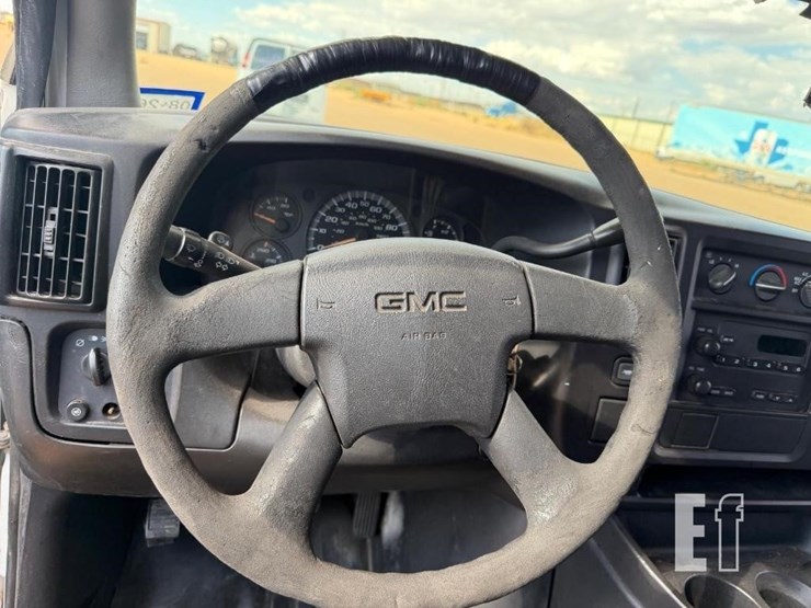 2004-gmc-savana-g1500-image-10