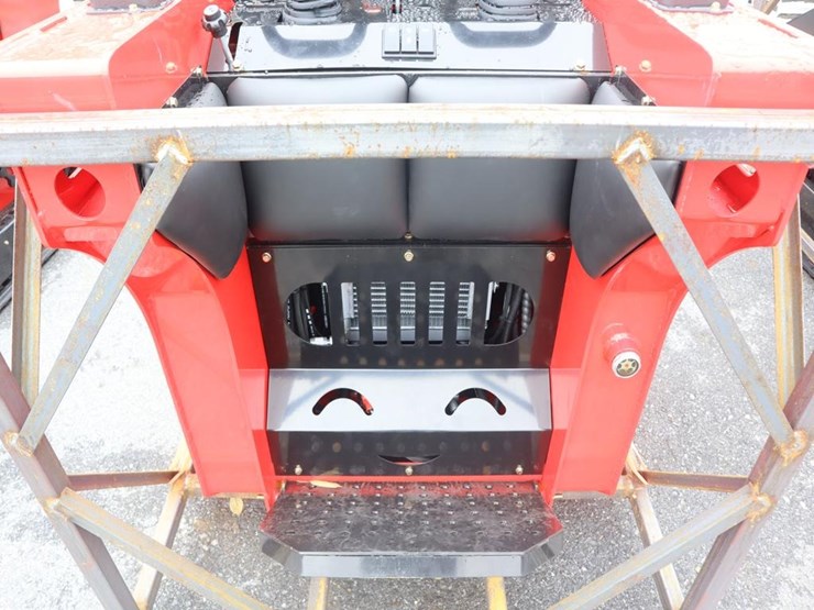 sdlanch-ssl200-skid-steer-loader-image-10