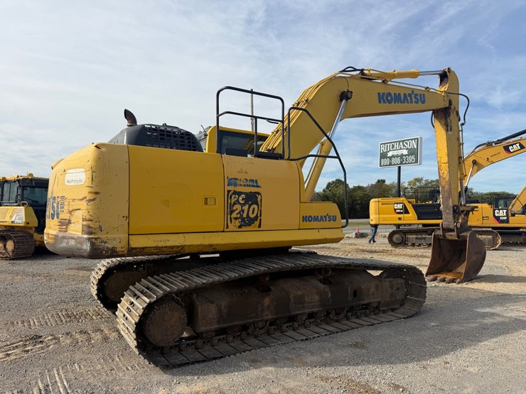 2012-komatsu-pc210-lc-10-image-3