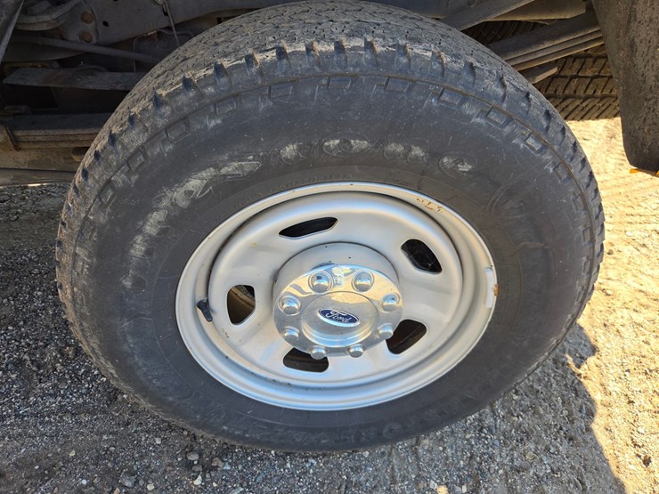 2015-ford-f350-image-61