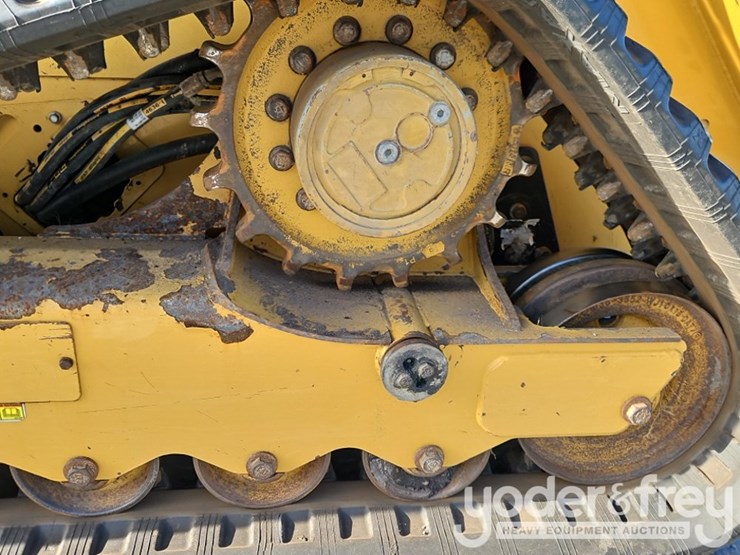 2021-caterpillar-279d3-image-20