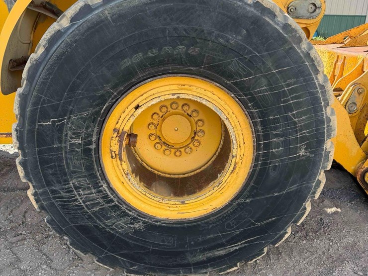 deere-744h-image-10