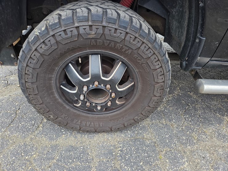 2015-dodge-3500-image-30