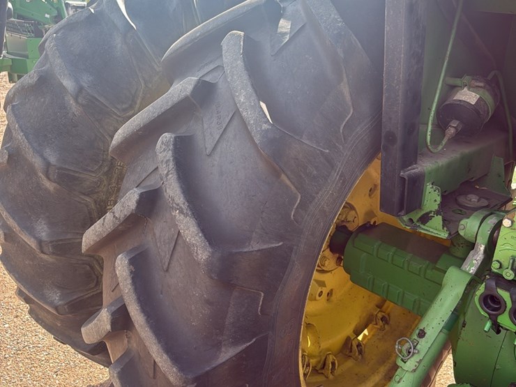 1980-john-deere-4440-image-11