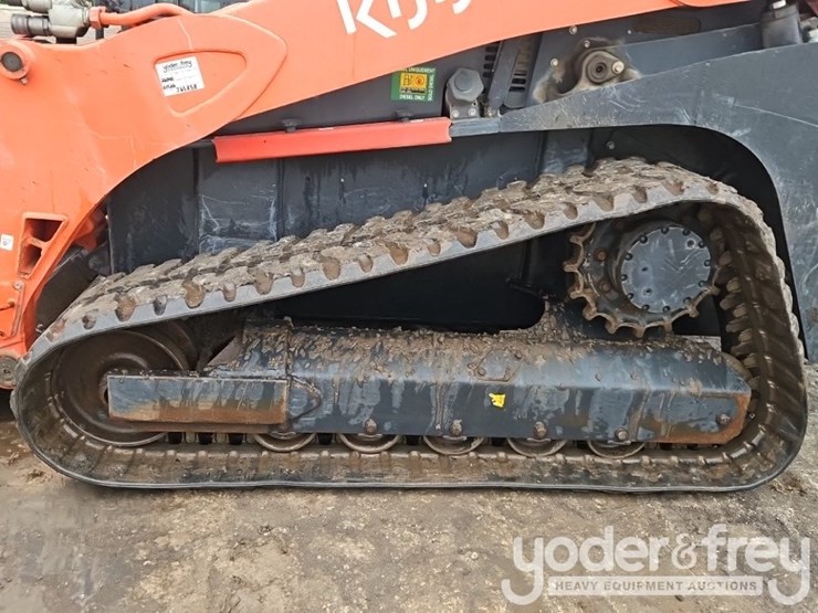 2023-kubota-svl97-2-image-17