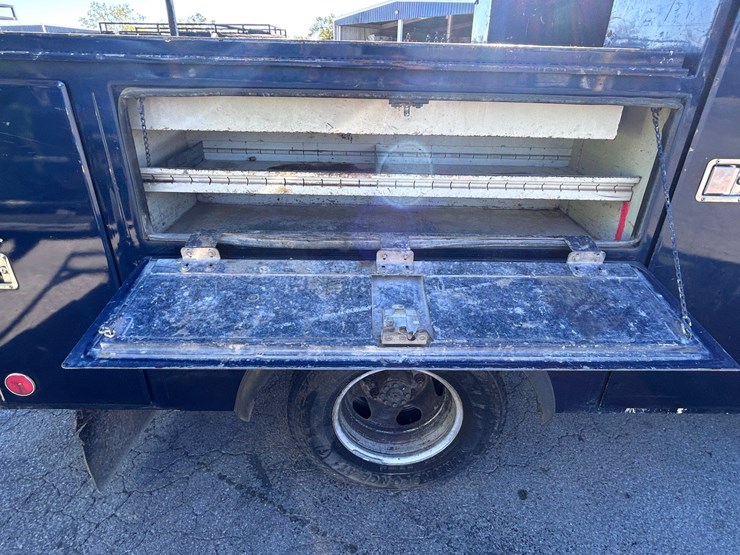 2017-gmc-3500-image-20
