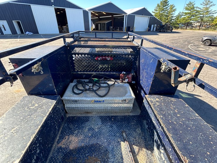 2017-gmc-3500-image-26