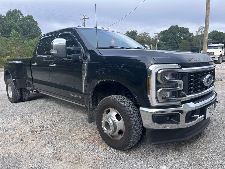 2024-ford-f350-image-11