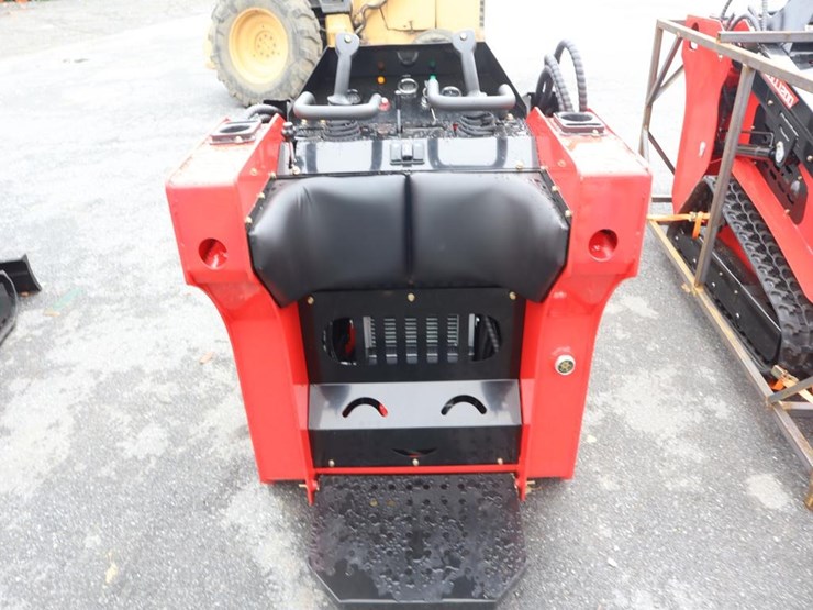 sdlanch-ssl200-skid-steer-loader-image-6
