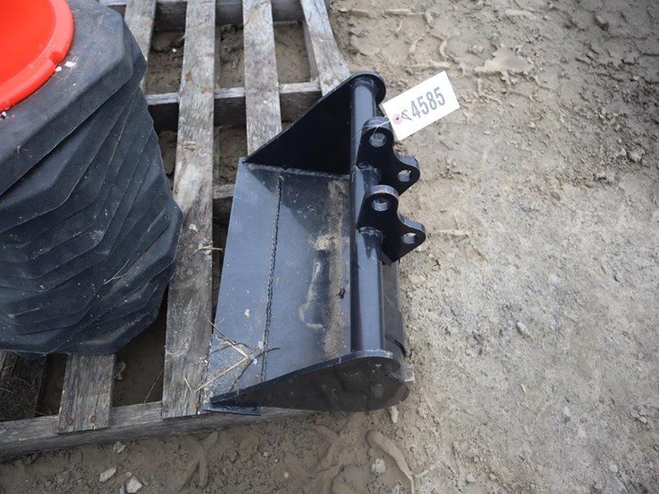 mini-excavator-bucket-image-1