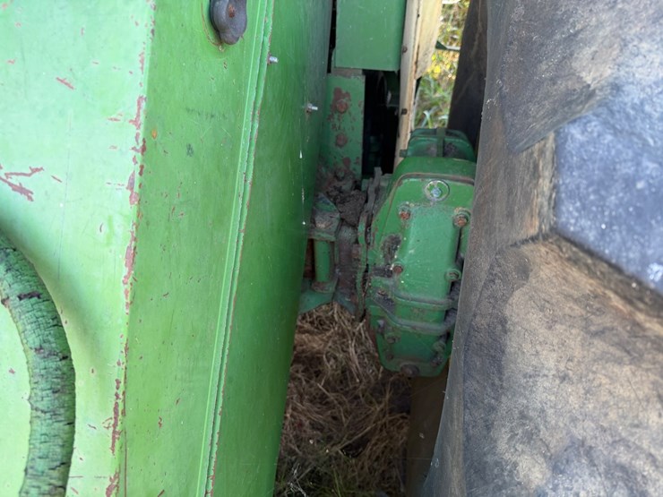 john-deere-4425-image-16