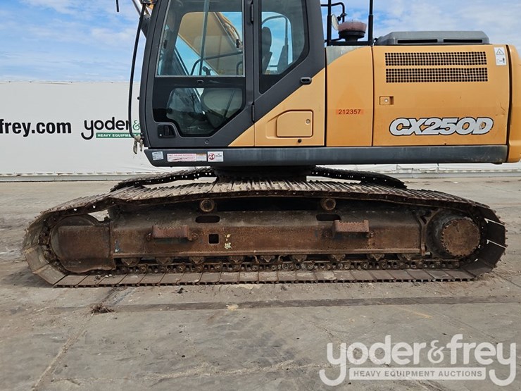 2018-case-cx250d-image-24