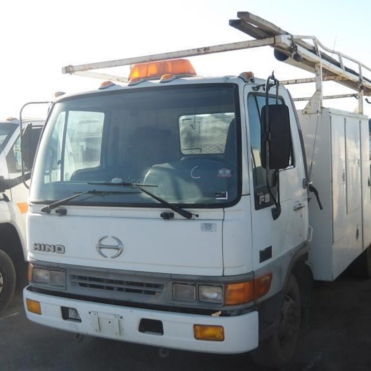 2000 HINO FB1817