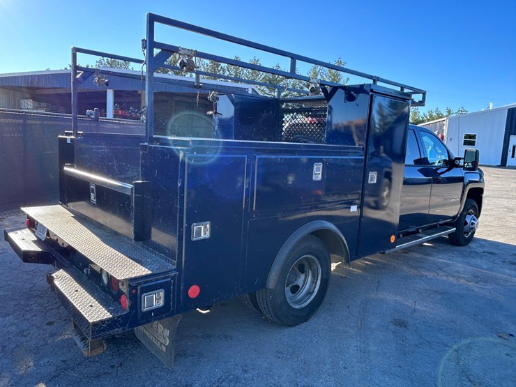 2016-gmc-3500-image-7