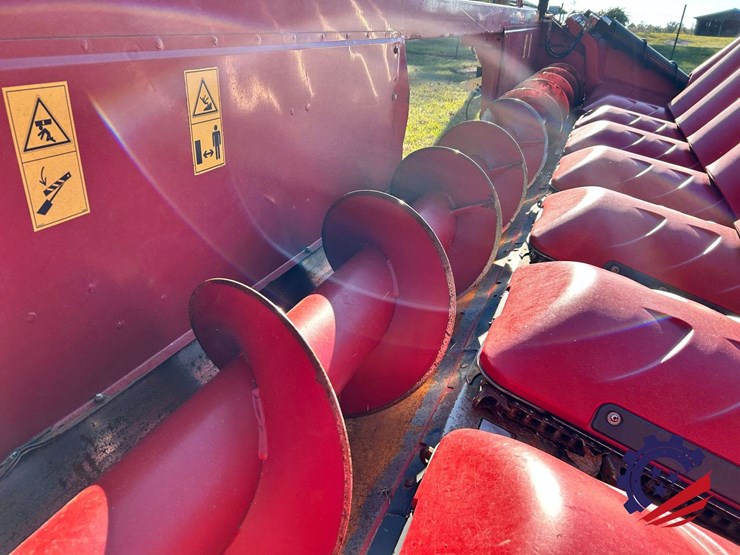 2014-case-ih-4208-image-30