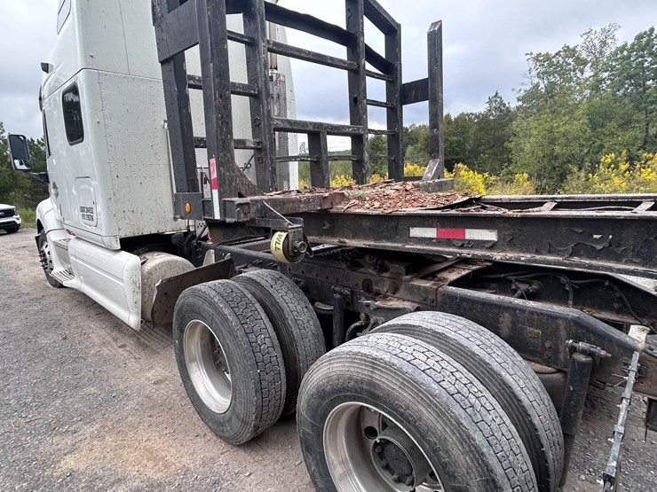 2006-peterbilt-386-image-5