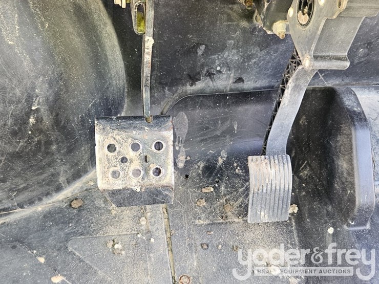 2022-polaris-ranger-570-efi-image-31