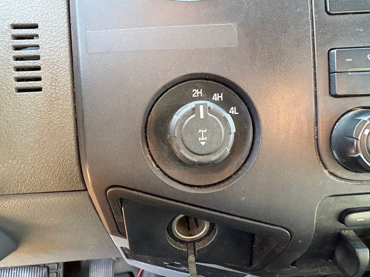 2013-ford-f350-image-58