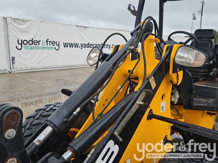 2012-jcb-406b-image-15