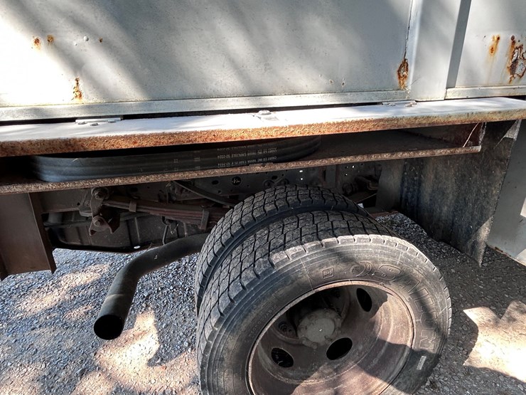 2002-ford-f550-xl-image-20