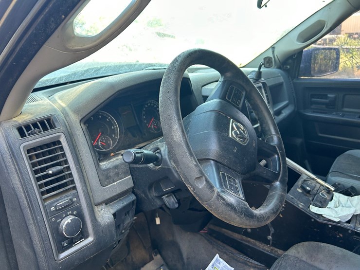 2013-dodge-1500-image-53