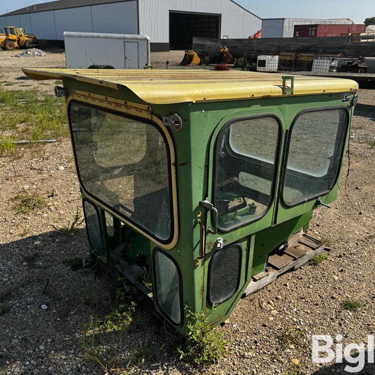 Egging 4020 Split Door Tractor Cab