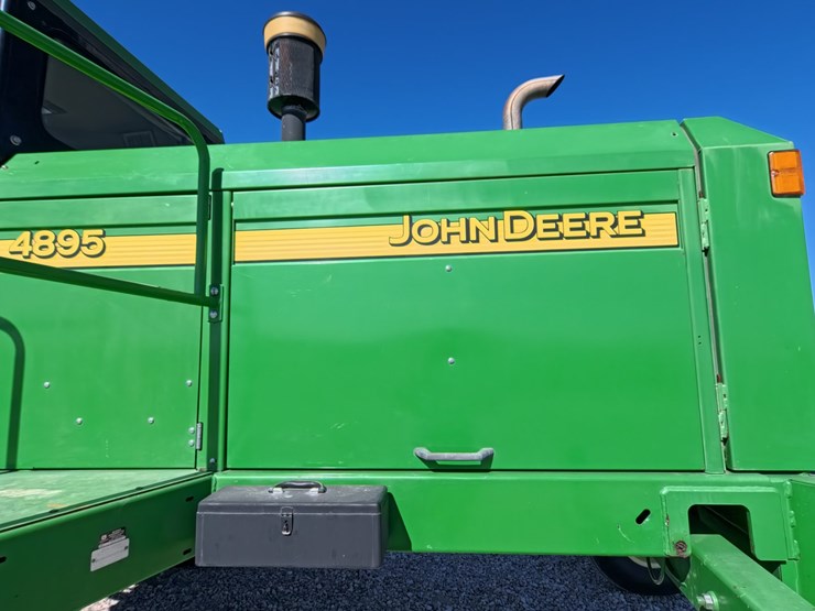 john-deere-4895-image-38
