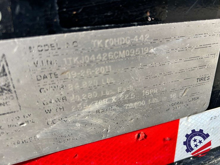 2012-trail-king-tk70hdg-image-108
