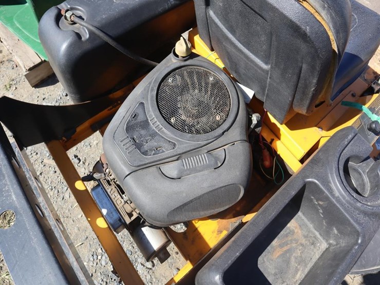 cub-cadet-zero-turn-mower-image-15