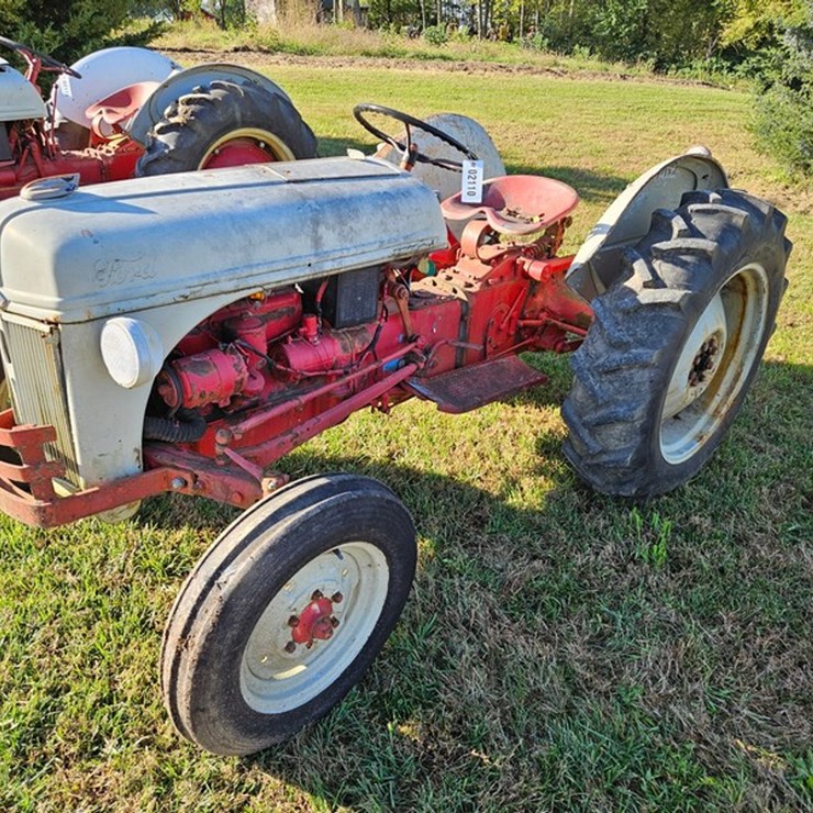 FORD 8N
