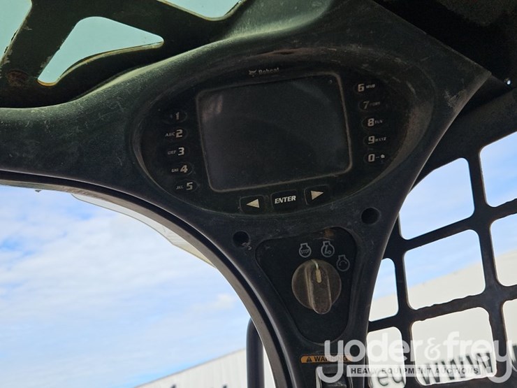 2018-bobcat-t590-image-22