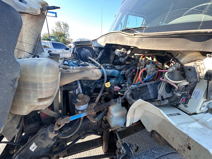 2007-international-durastar-4400-image-30