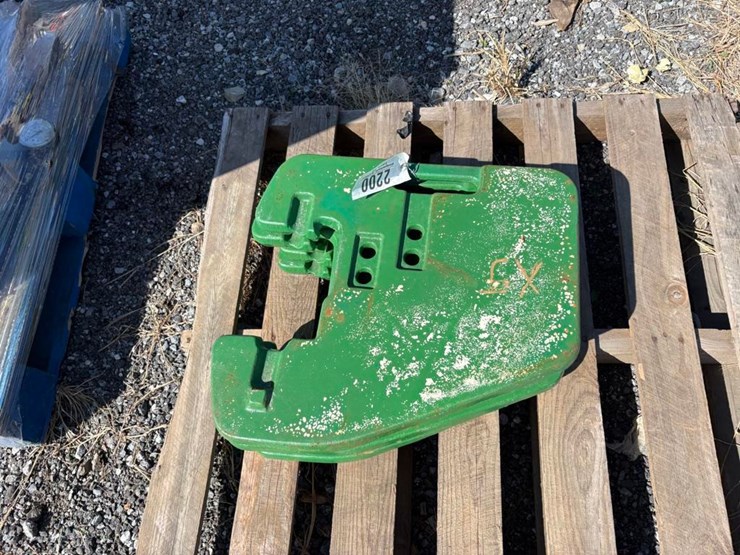 john-deere-suitcase-weight-image-1