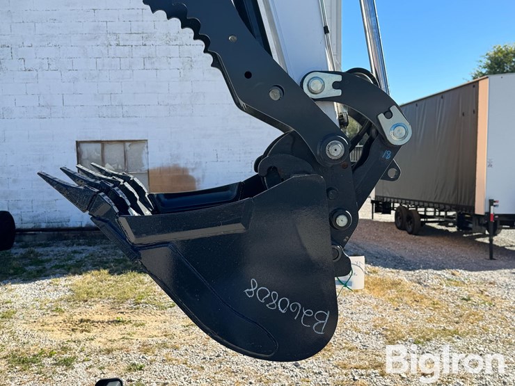 2026-bobcat-e40-image-19