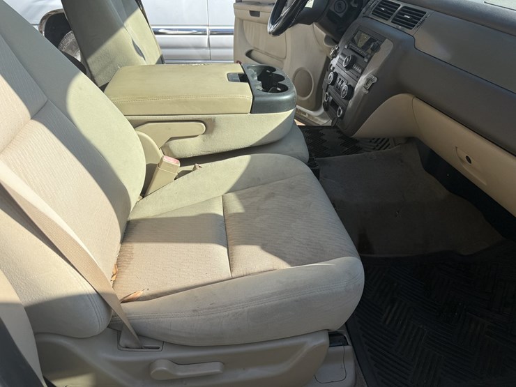2009-chevrolet-tahoe-image-47