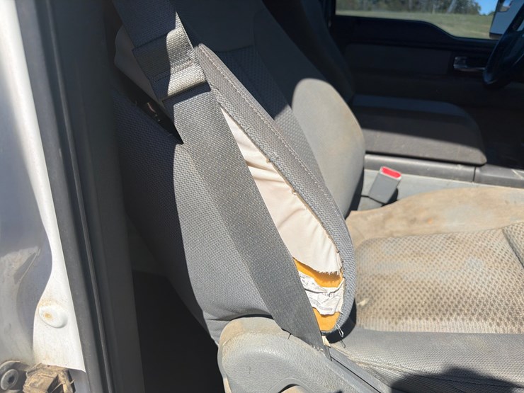 2013-ford-f150-xlt-image-24