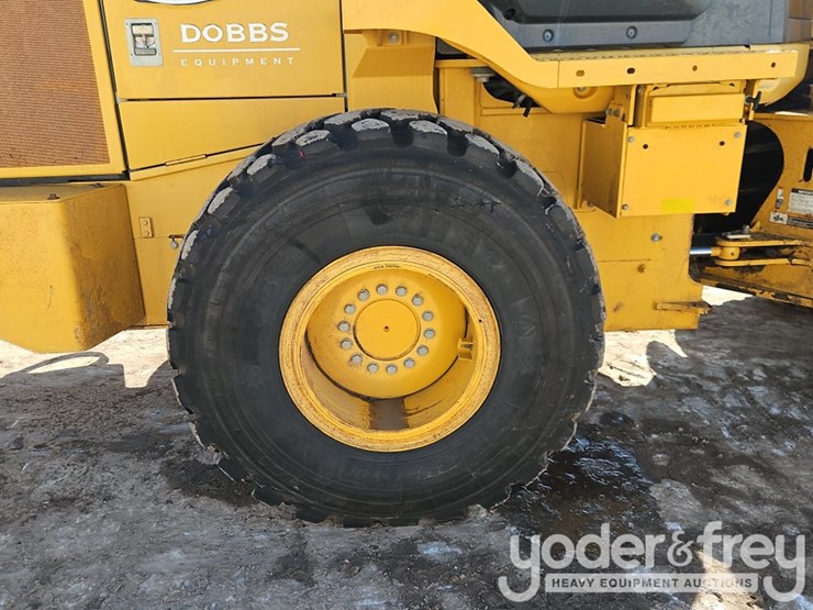 2019-deere-524l-image-9