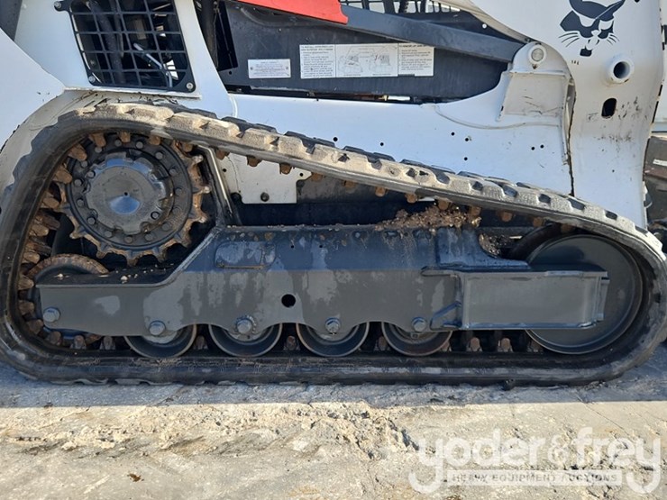 2019-bobcat-t595-image-8