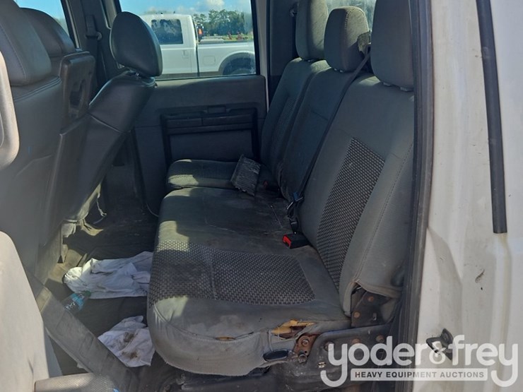 2014-ford-f350-xl-image-21
