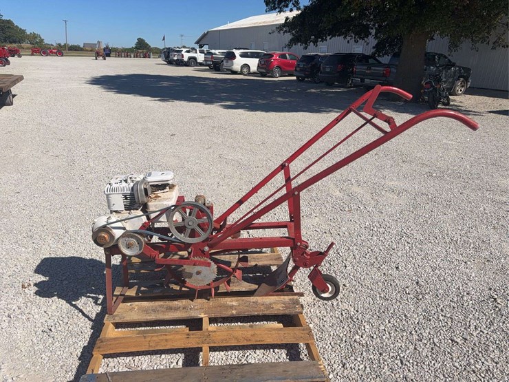 coleman-single-wheel-one-bottom-walk-behind-plow-image-1
