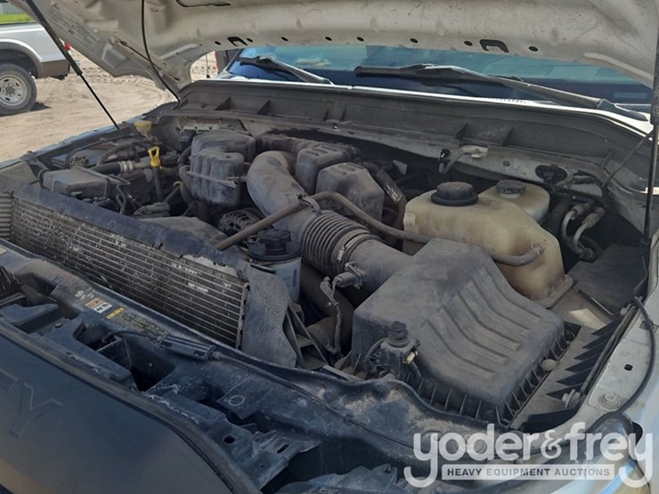 2014-ford-f350-xl-image-18