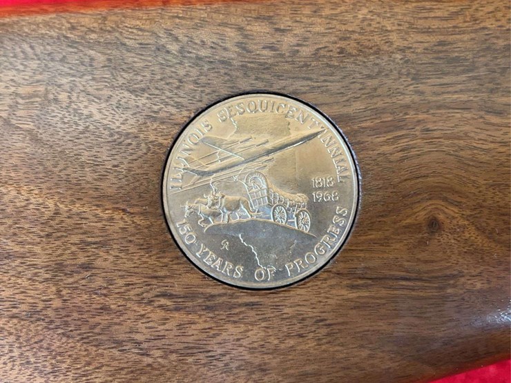 commemorative-winchester-model-94-illinois-sequicentennial-.30-30-lever-action-rifle-image-15