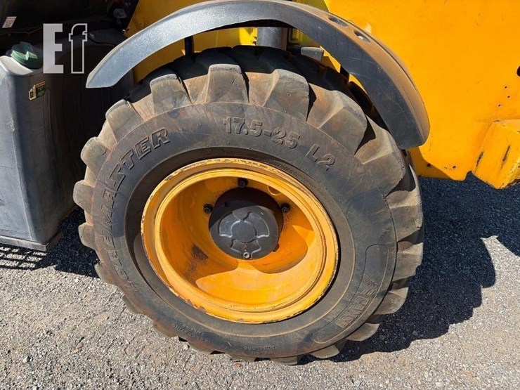 2017-jcb-512-56-image-28